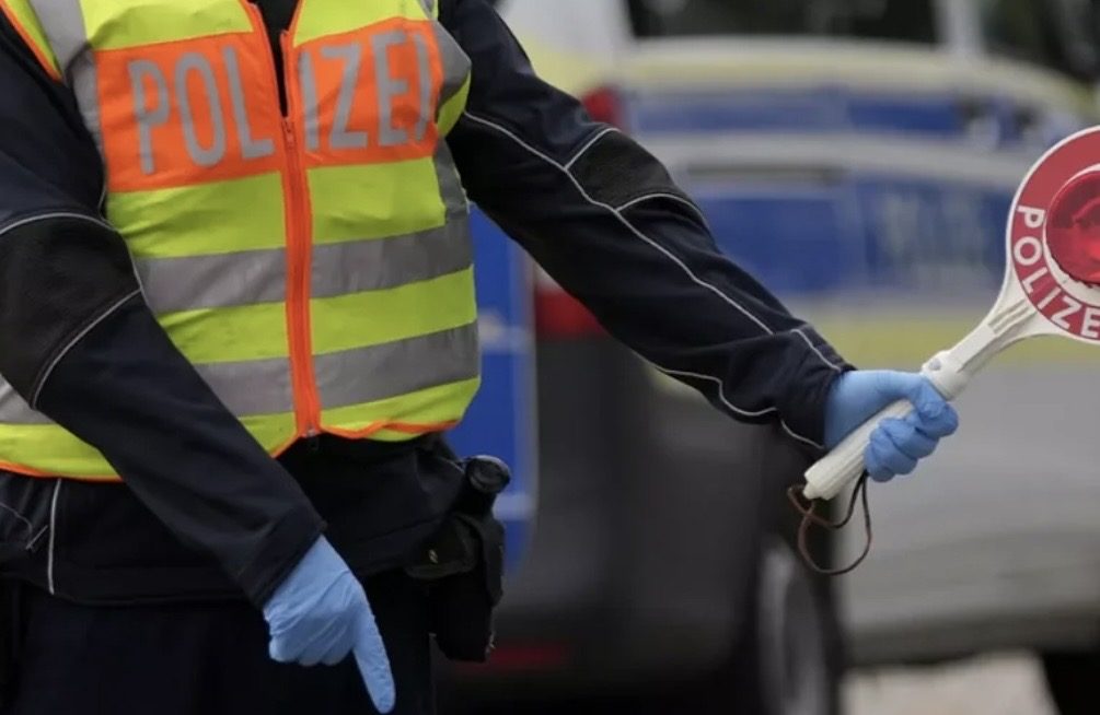 Almaniya sərhəd nəzarətini daha bir neçə ay uzadacaq