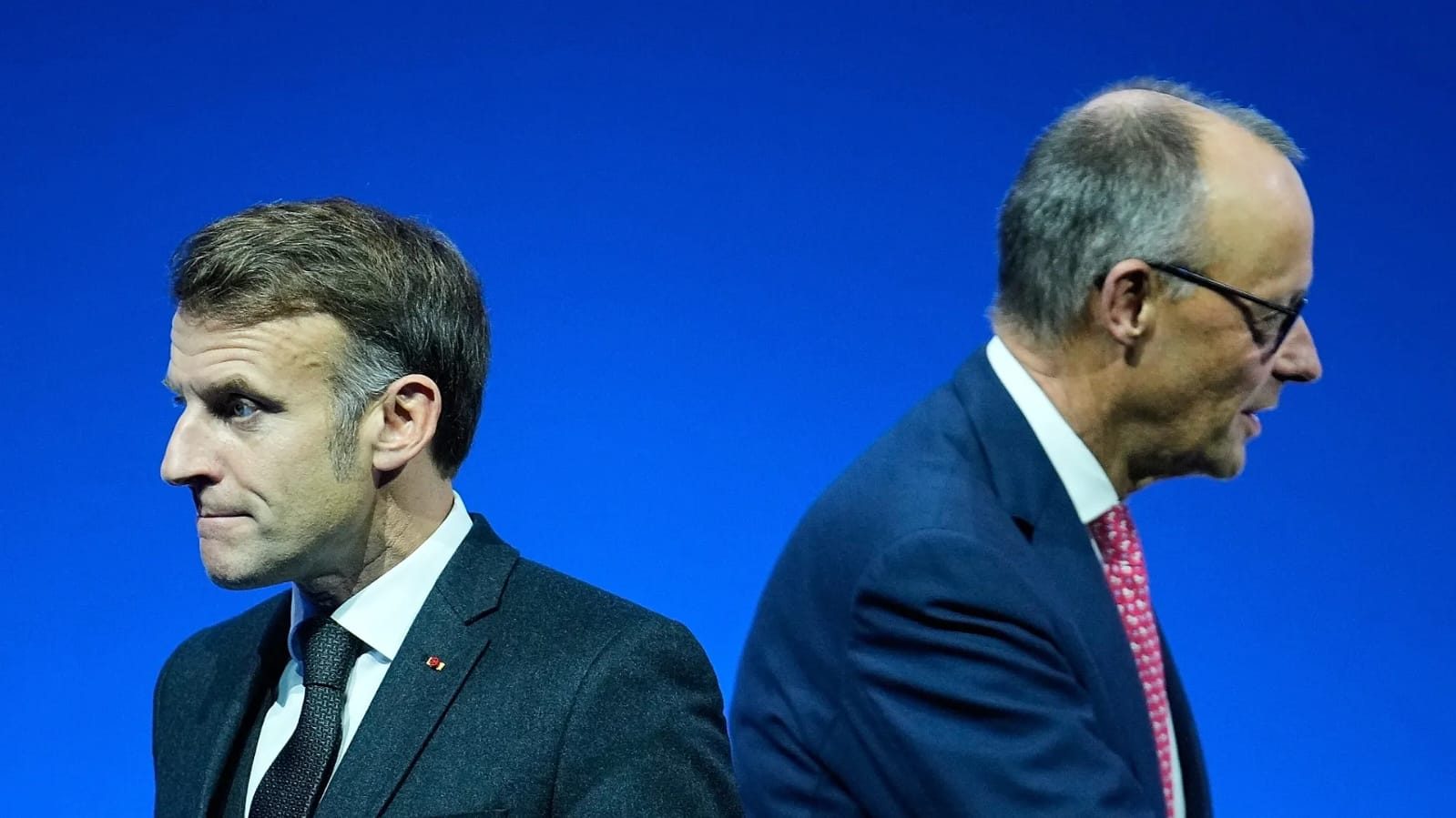 Makron FCAS döyüş təyyarəsi layihəsini müdafiə edib