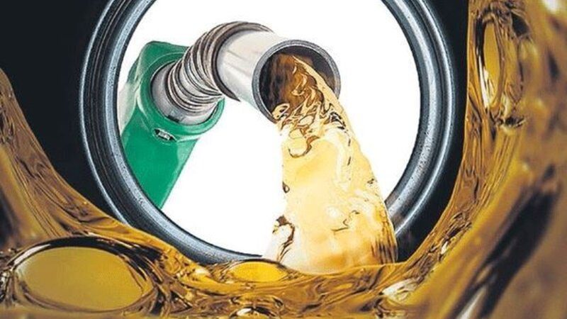 Azərbaycanda benzin istehsalı 7%-dən çox azalıb