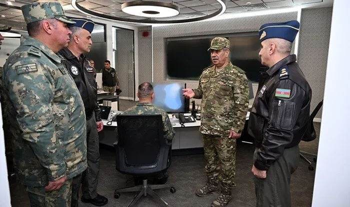 Nazir döyüş fəaliyyətini yoxlayıb, tapşırıqlar verib