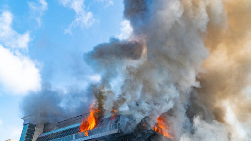 Bağdadda ABŞ səfirliyinin logistika mərkəzi raket atəşinə tutulub
