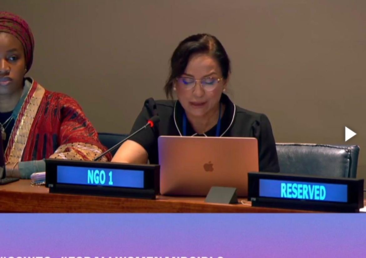 &nbsp;

Stereotiplər qadınların qarşısını necə kəsir?

&nbsp;
