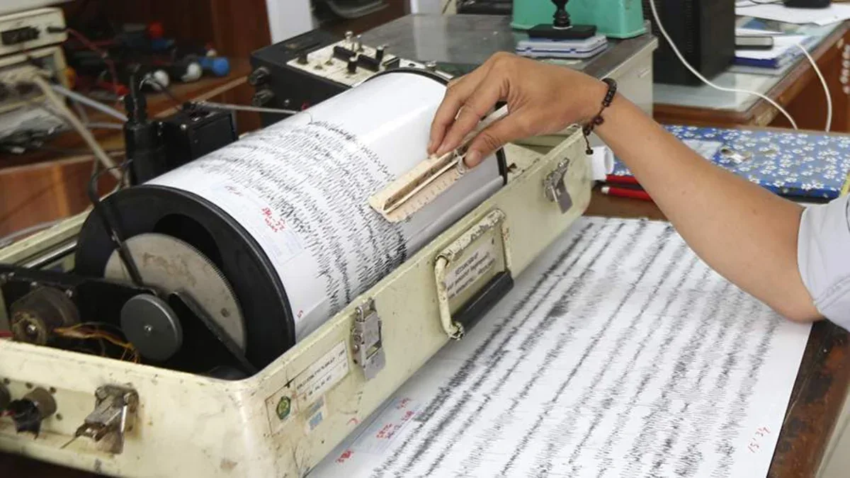 T&uuml;rkiyədə 4.3 maqnitudalı zəlzələ olub
