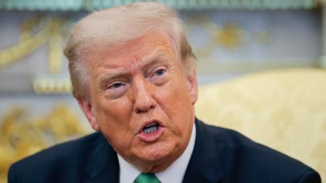 Gedin &ouml;z neftinizi alın- Trampdan H&ouml;rm&uuml;z Boğazı mesajı
