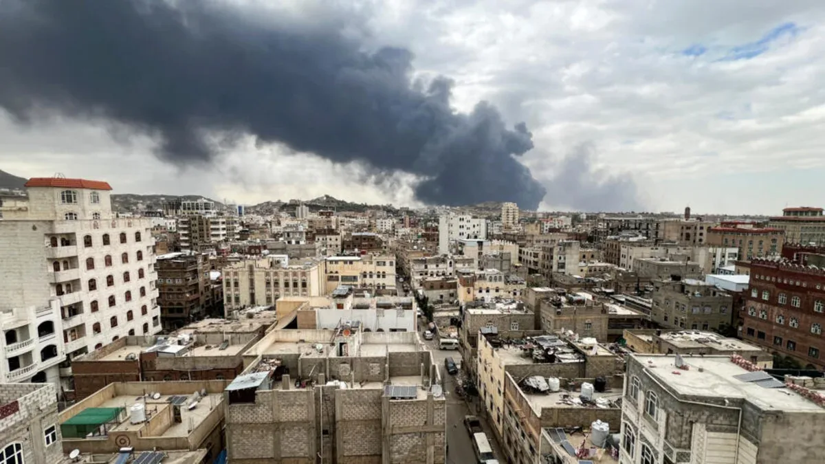 ABŞ özünün Tehrandakı keçmiş səfirliyinin binasına zərbə endirib