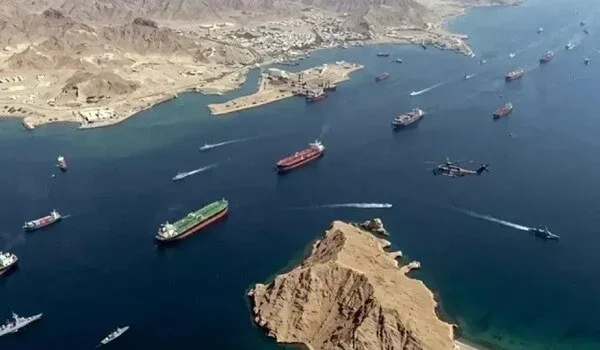 İran Hörmüz boğazını açıb