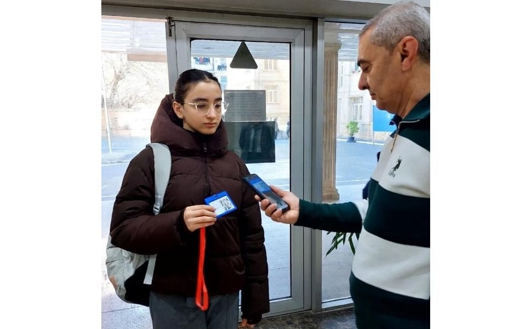  QR kodla məktəbə giriş: Davamiyyətə yeni nəzarət sistemi