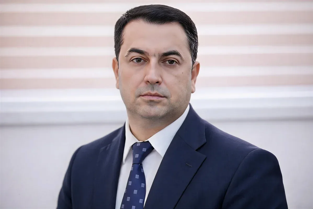 Şəhid ailələrinin problemini həll etmədiyi üçün işdən çıxarılan Rəşad Əhmədəliyevin yerinə təyinat 