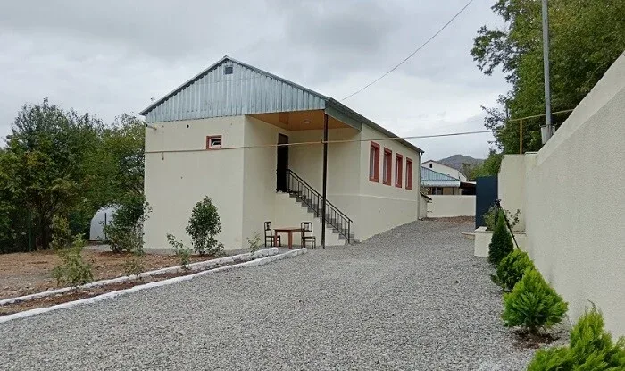 Növbəti köç karvanı Qırmızı Bazar qəsəbəsinə çatıb