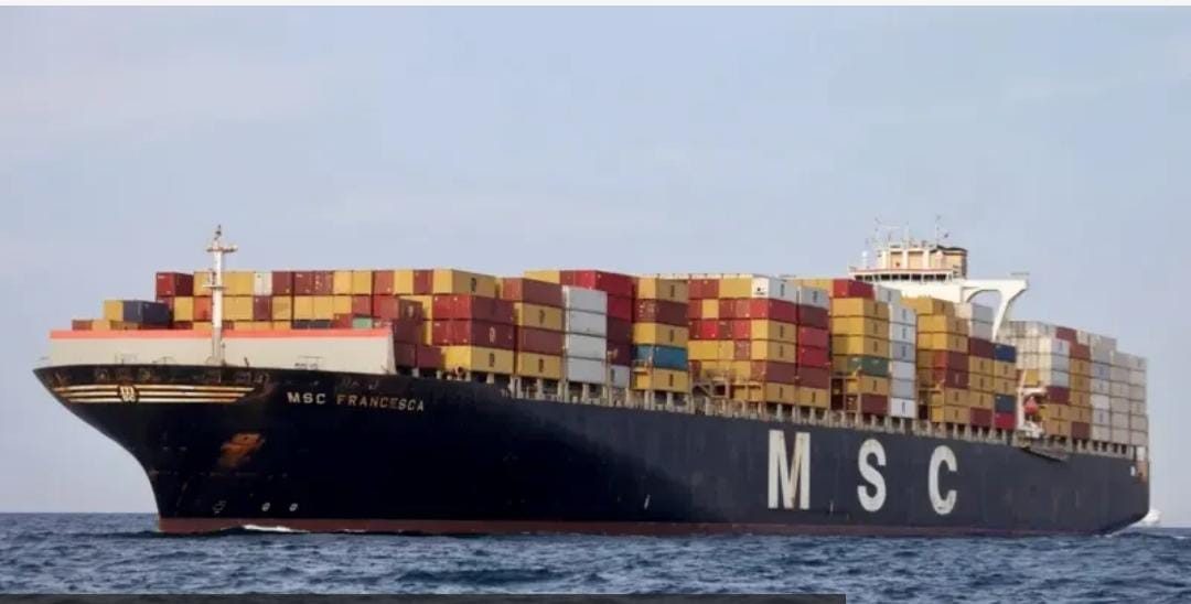 İran Hörmüz boğazında hücuma məruz qalan üç gəmidən ikisinə əl qoyduğunu açıqlayıb