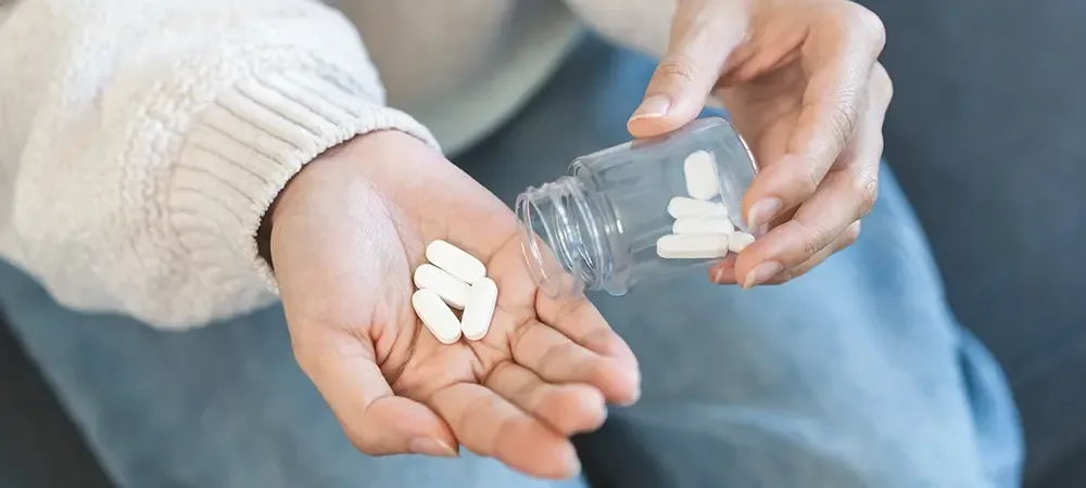 Mütəmadi ağrıkəsici istifadəsi: gizli təhlükələr və sağlamlığa təsiri