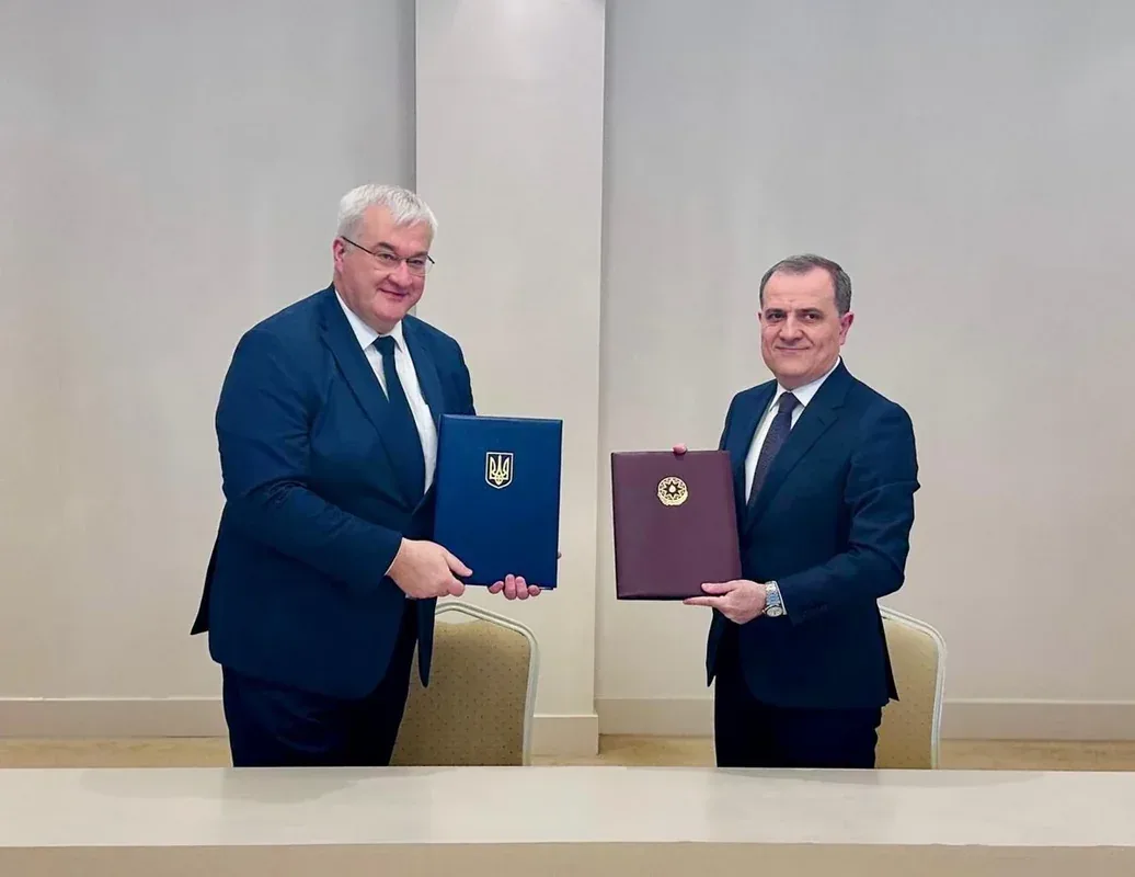 Ceyhun Bayramov Qəbələdə ukraynalı həmkarı ilə görüşüb