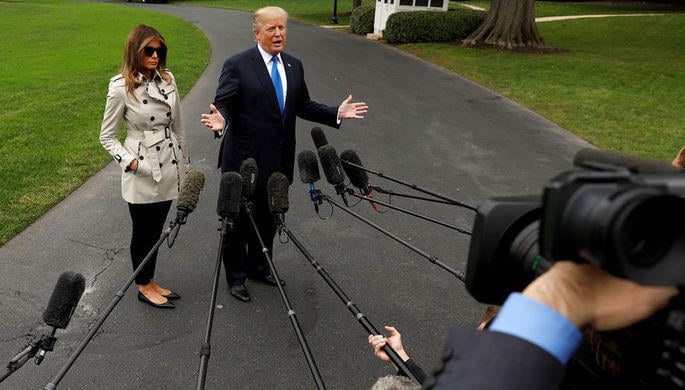 Melaniya məndən cəld reaksiya verib - Tramp
