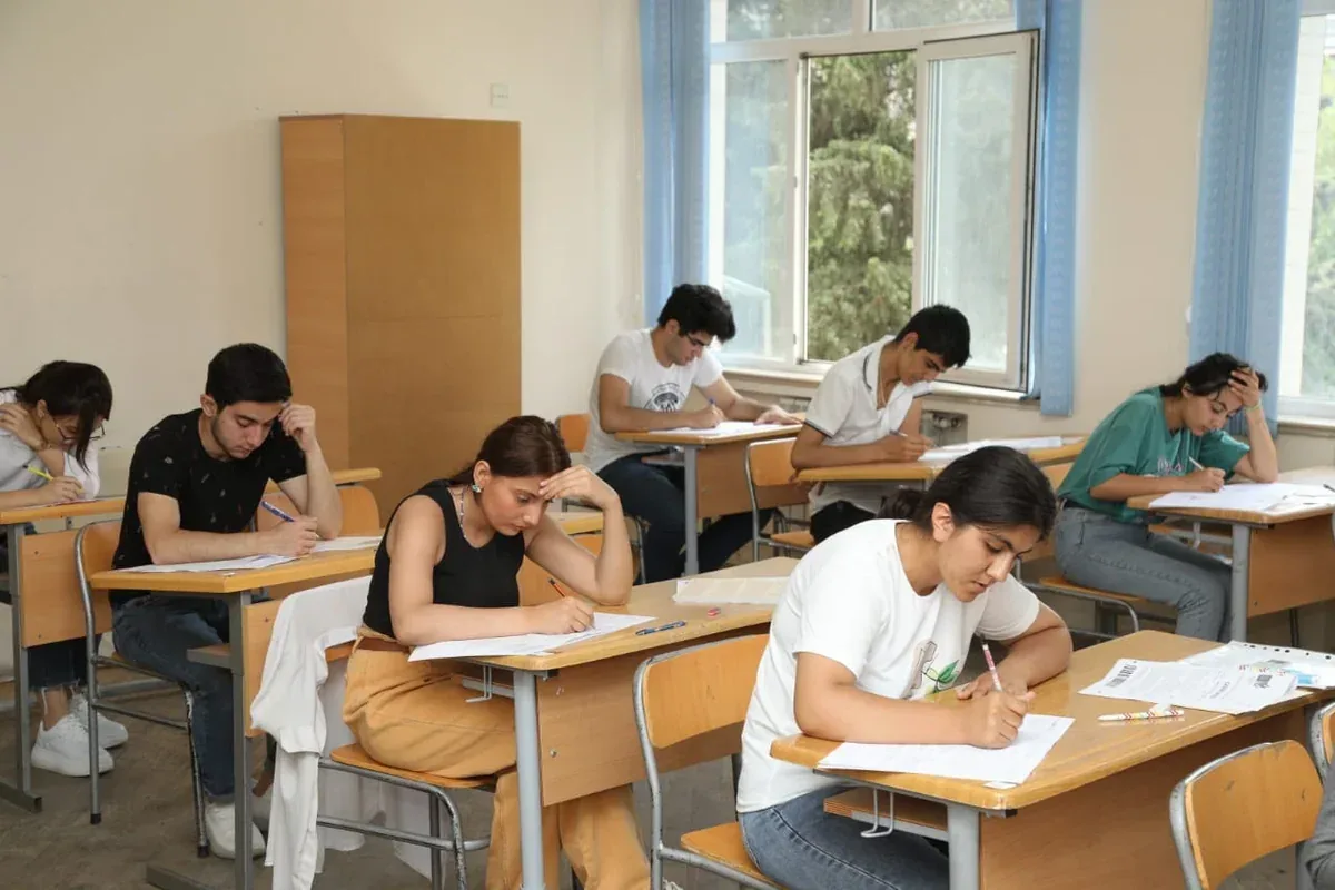 9-cu sinif imtahanları başa çatdı: Kolleclərə qəbulda bal artımı müşahidə oluna bilər
