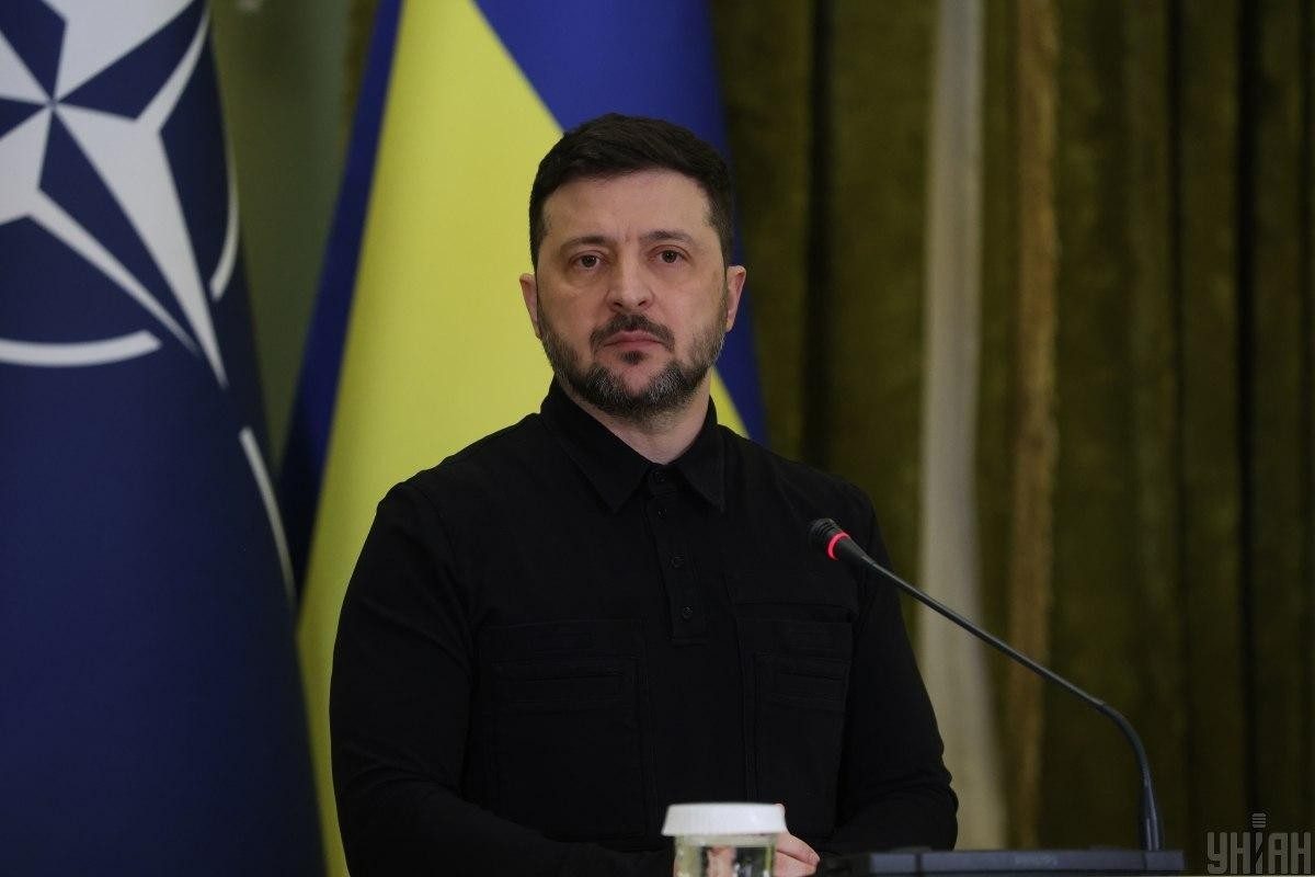 Zelenski: Ukrayna mayın 6-dan etibarən “sükut rejimi” elan edir