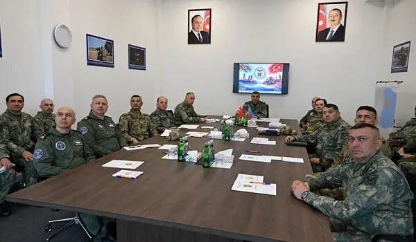 Azərbaycan və Türkiyə hərbçiləri Bakıda təlim keçirib