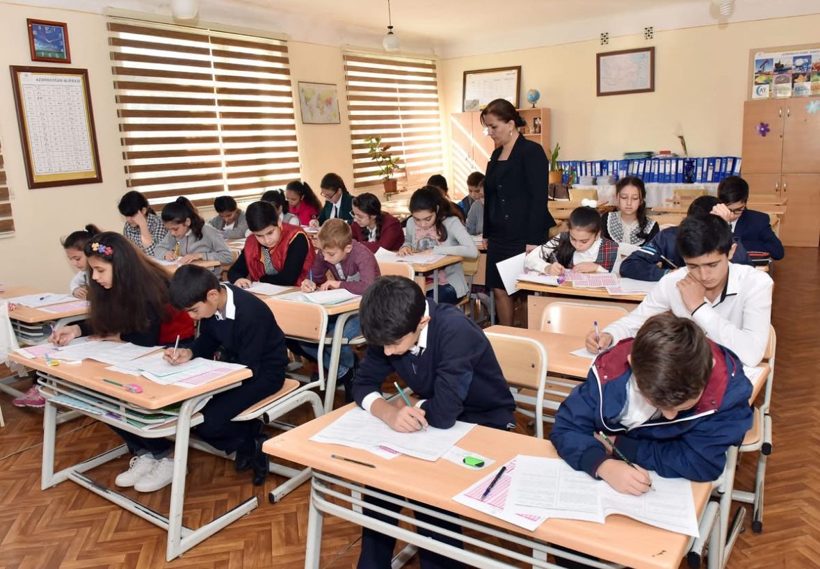Şagird sayı az olan məktəblər birləşdirilir:Şagirdlərin və müəllimlərin taleyi necə olacaq?
