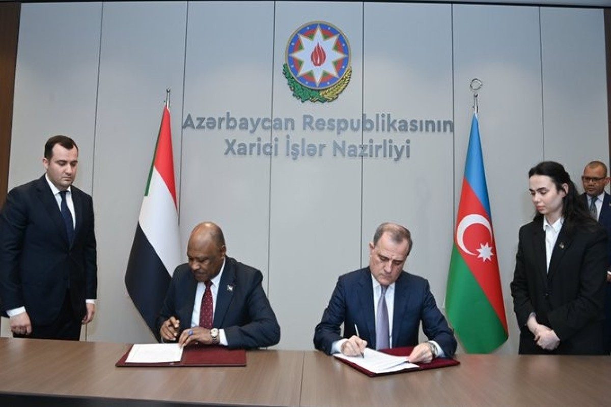 Azərbaycanla Sudan arasında diplomatik pasport sahibləri vizadan qarşılıqlı azad edilir
