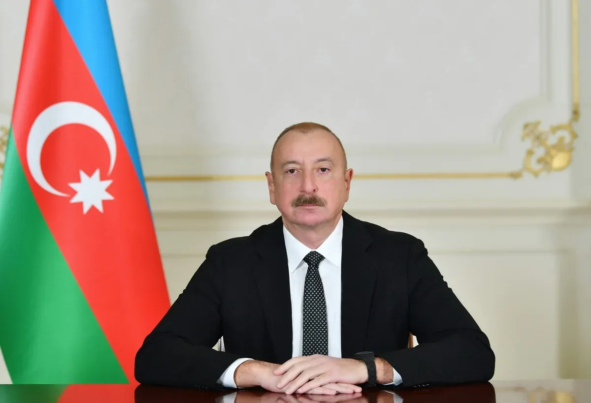 İlham Əliyev Si Cinpinə başsağlığı verib
