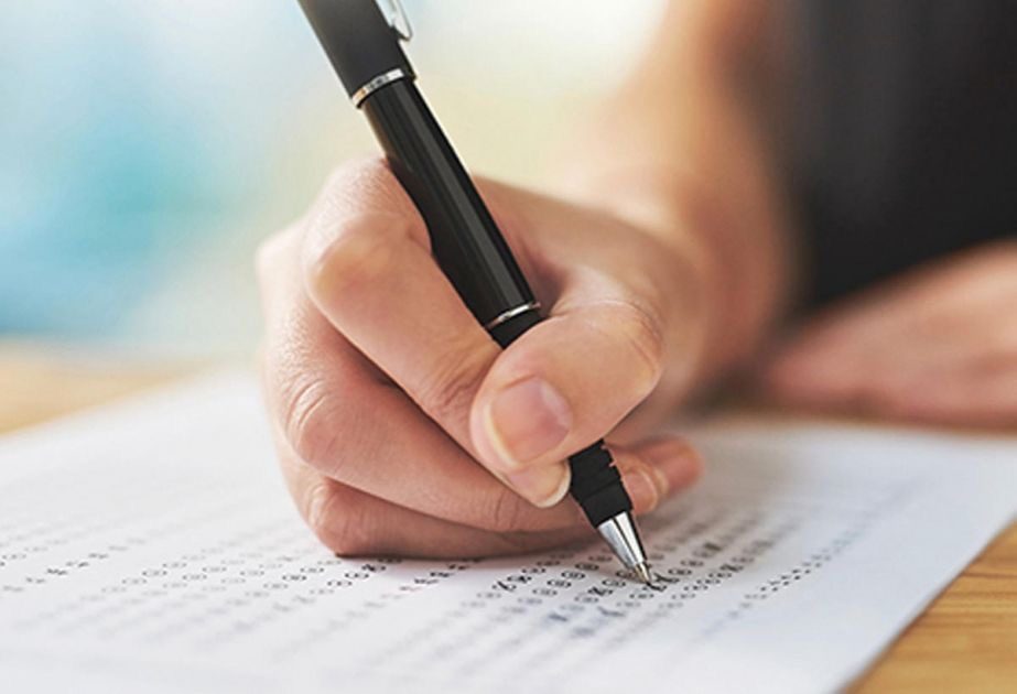9 illik buraxılış imtahanlarının nəticələri a&ccedil;ıqlanıb
