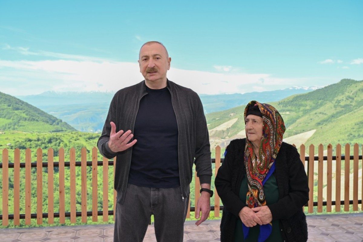 Azərbaycan Prezidenti: Müstəqillik Günü hər birimiz üçün çox əzizdir 