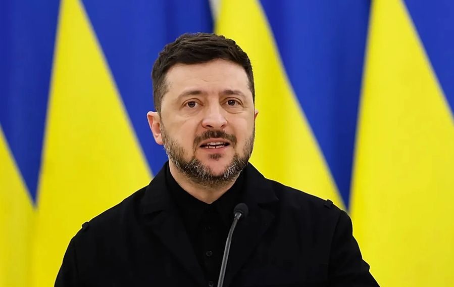 Zelenski: Rusiya h&uuml;cum etmeye hazırlaşır
