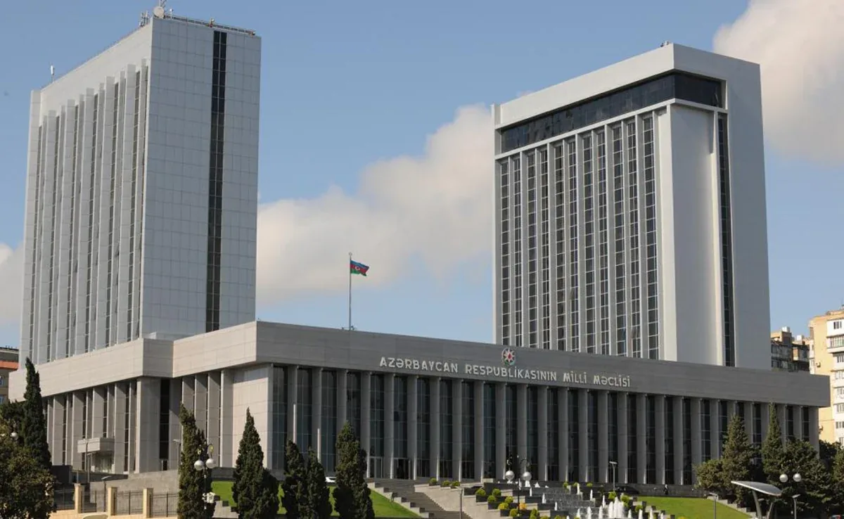Azərbaycan parlamenti b&uuml;dcənin icrasını m&uuml;zakirə edir
