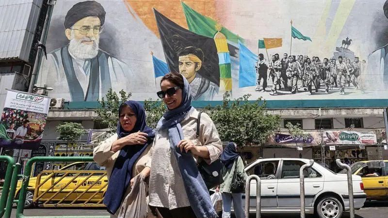 Tramp İranla razılaşmanın əldə olunduğunu deyir, Tehran bunu “spekulyasiya” adlandırır