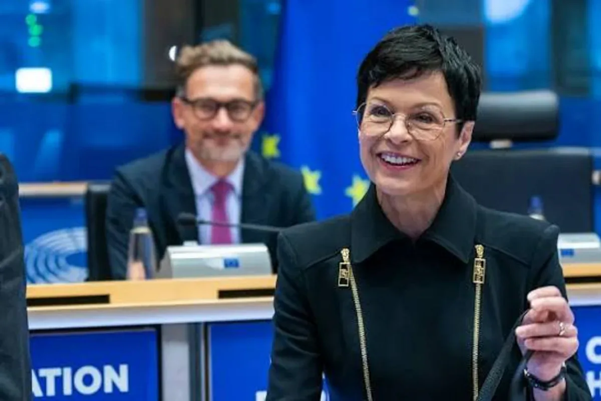 Kos: Bu gün Aİ-nin genişlənməsi və Ukraynayla Moldovanın üzvlüyü üçün vacib gündür