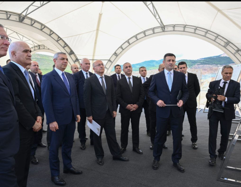 Əlaqələndirmə Qərargahının iclasının iştirakçıları “Dəmirli” Filiz Emalı Kompleksində görülən işlərlə tanış olublar