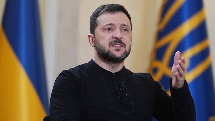 Zelenski Moskvaya Putinlə görüşə getməkdən imtina edib