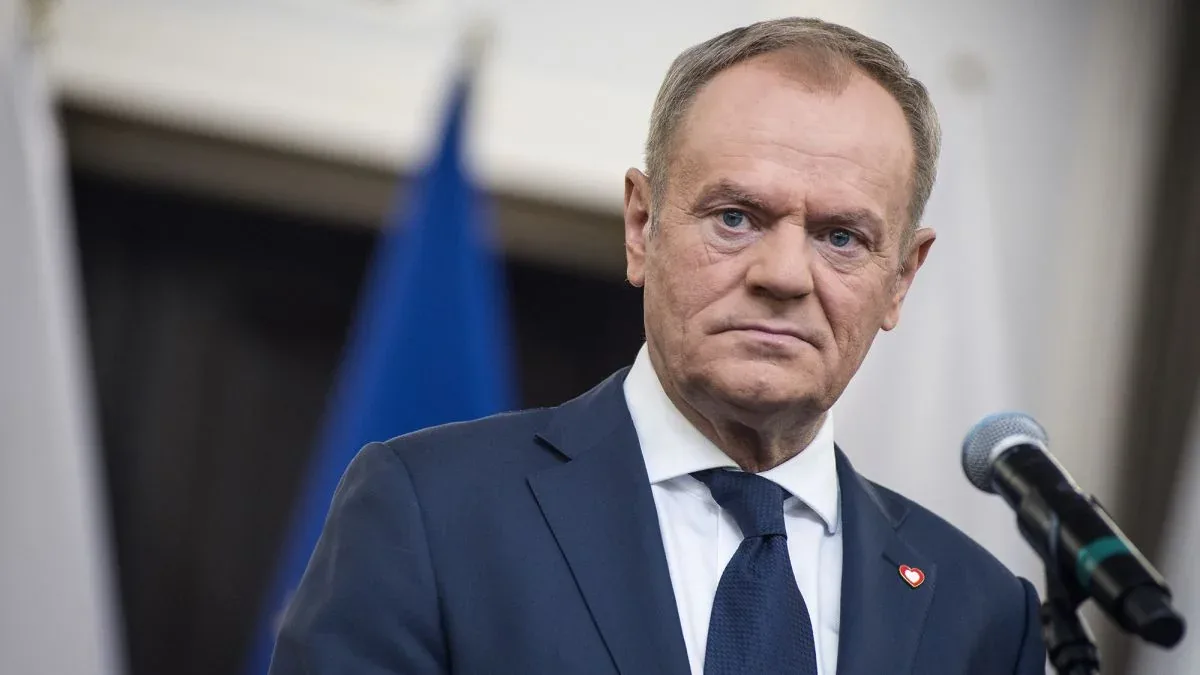 Tusk: Kiyev Varşava ilə münasibətlərin bərpası üçün ilk addımı atmalıdır