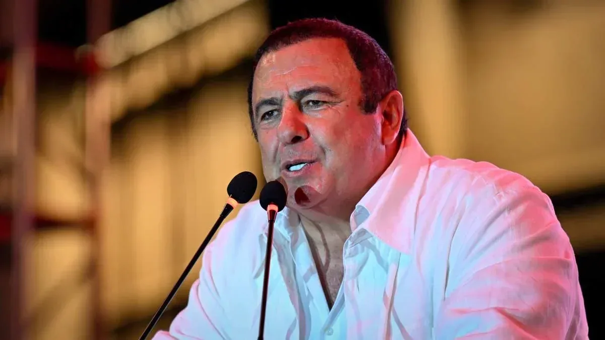 "&Ccedil;i&ccedil;əklənən Ermənistan" partiyasının lideri Qaqik Tsarukyan saxlanılıb
