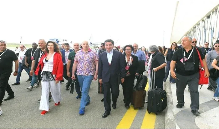 Forum iştirak&ccedil;ıları Qarabağ k&uuml;&ccedil;əsi ilə tanış olublar&nbsp;
