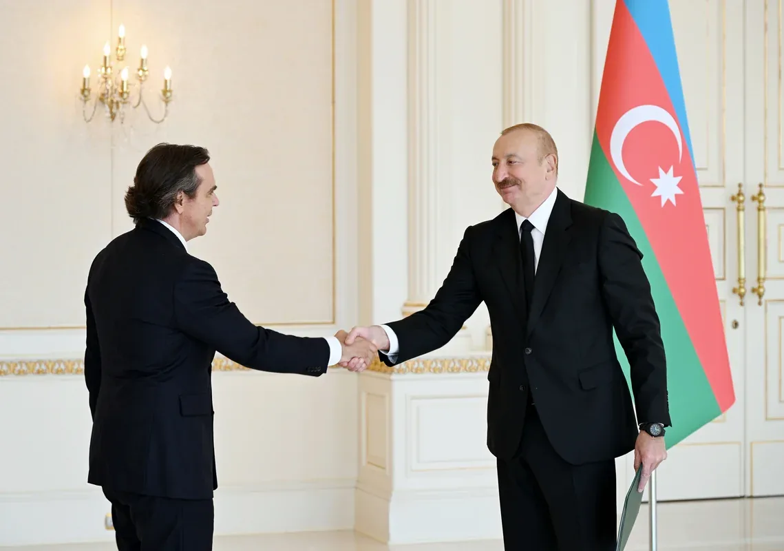 İlham Əliyev Braziliyanın ölkəmizə yeni təyin olunan səfirinin etimadnaməsini qəbul edib