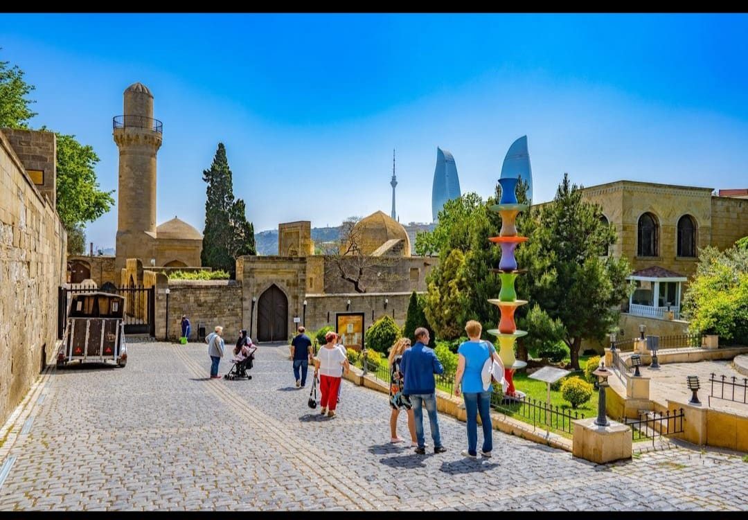 Bakının turistlər &uuml;&ccedil;&uuml;n cəlbediciliyi: qədimlik və m&uuml;asirliyin vəhdəti&nbsp;
