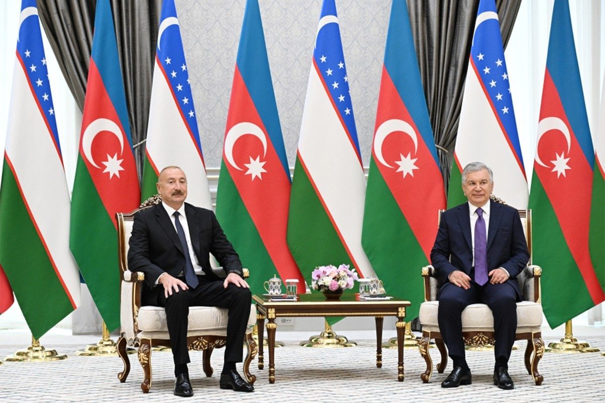 &Ouml;zbəkistan Prezidenti: İlham Əliyevin məqsədy&ouml;nl&uuml; siyasi kursu nəticəsində Azərbaycanın ərazi b&uuml;t&ouml;vl&uuml;y&uuml;n&uuml; bərpa etmək m&uuml;mk&uuml;n olub
