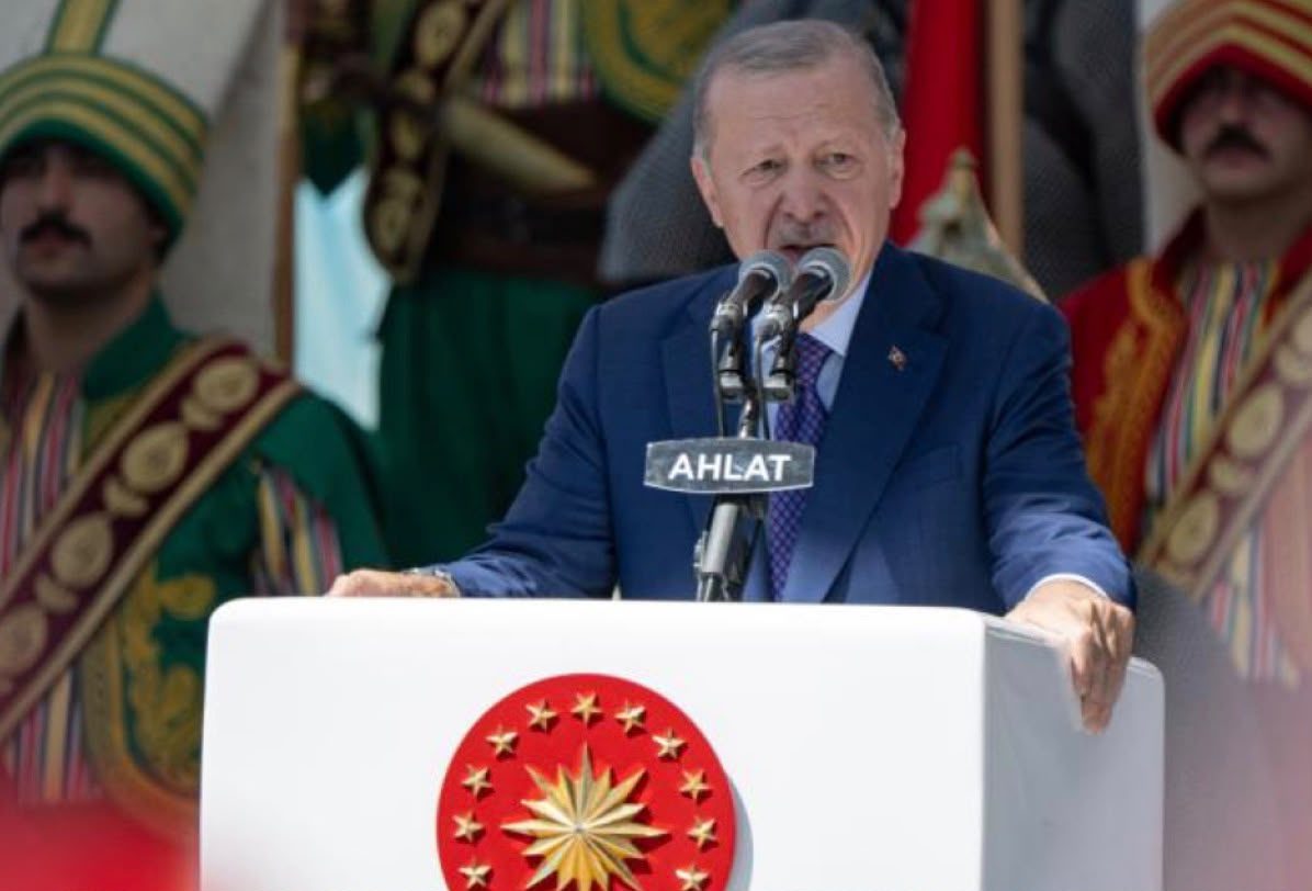 Rəcəb Tayyib Ərdoğan: T&uuml;rkiyə əsrini qurmağa başlamışıq

Hədəflər a&ccedil;ıqlandı
