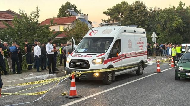 Yük maşını işçiləri daşıyan ferma maşını ilə toqquşub: 4 nəfər ölüb
