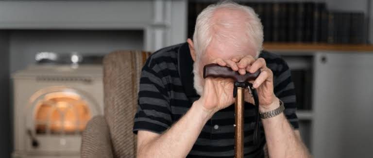 Alzheimerin erkən əlamətləri g&ouml;zdən qa&ccedil;ır
