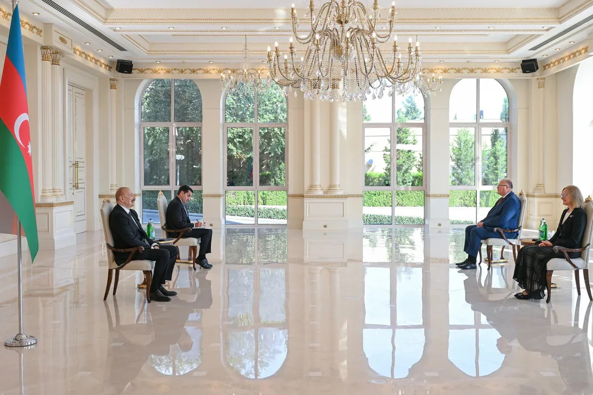 Prezident Estoniyanın ölkəmizə yeni təyin olunmuş səfirini qəbul edib - FOTO