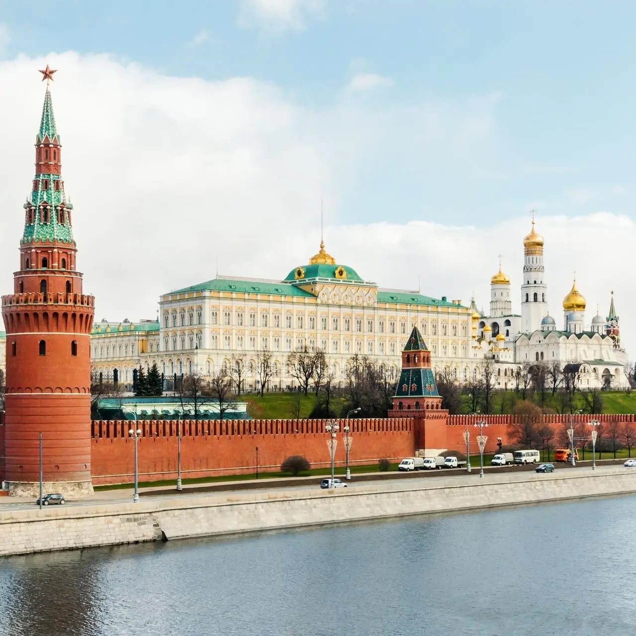 Kremlin Putinin Tramp və Zelenski ilə mümkün görüşünə münasibəti - ŞƏRH
