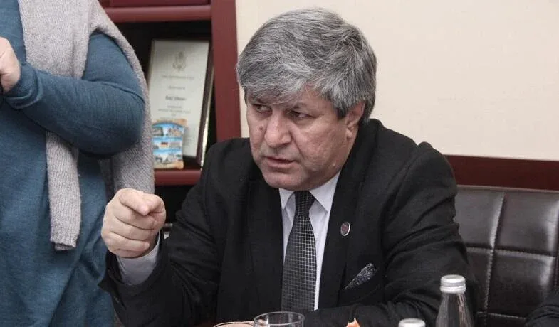 Əvəz Zeynallı vəfat edib