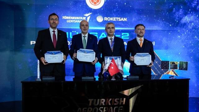 TUSAŞ və ROKETSAN HÜRSAT-2 layihəsi üzrə müqavilə imzalayıb 