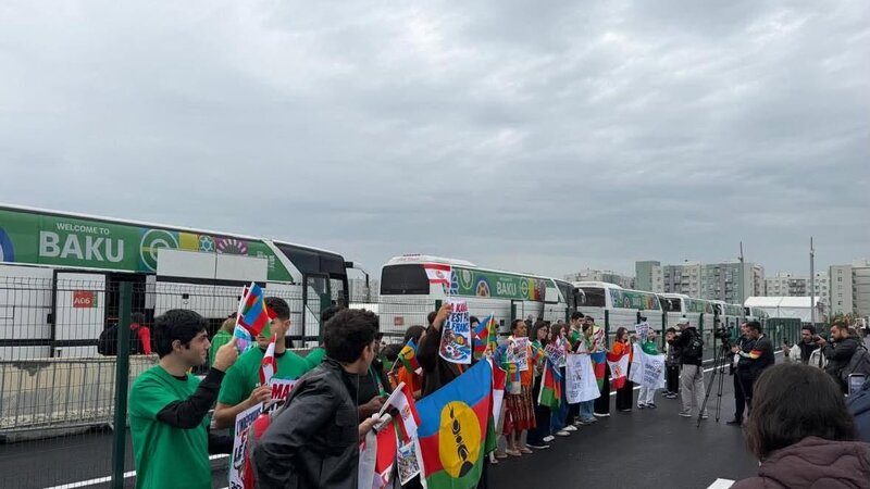 Bakıda Yeni Kaledoniya və Fransız Polineziyası komandalarına dəstək aksiyası keçirilib