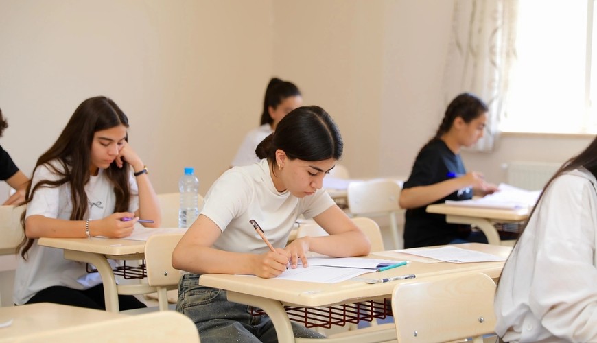 &Ccedil;ətinlik m&uuml;zakirəsi başlayıb: bug&uuml;nk&uuml; imtahan necə ke&ccedil;ib?
